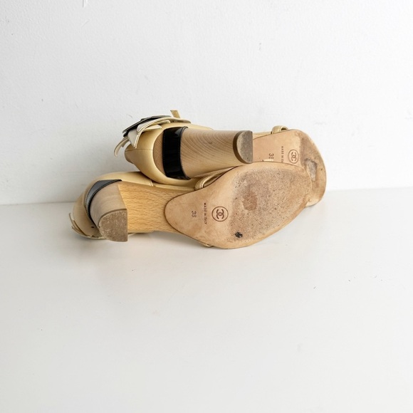 Chanel bi-color strappy camellia wing heels size 38 - Picture 9 of 11